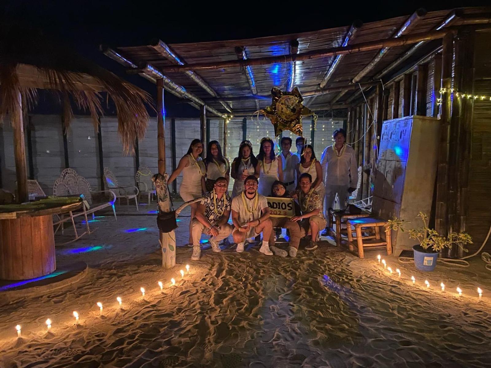 Готель Pepon Surf Camp Манкора Екстер'єр фото